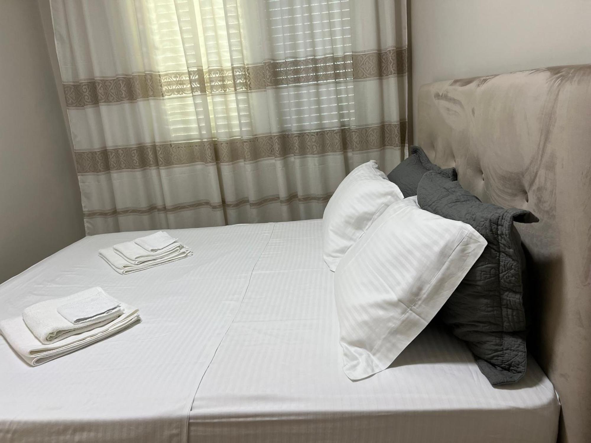 Center View Luxury Apartment Tirana Exteriér fotografie